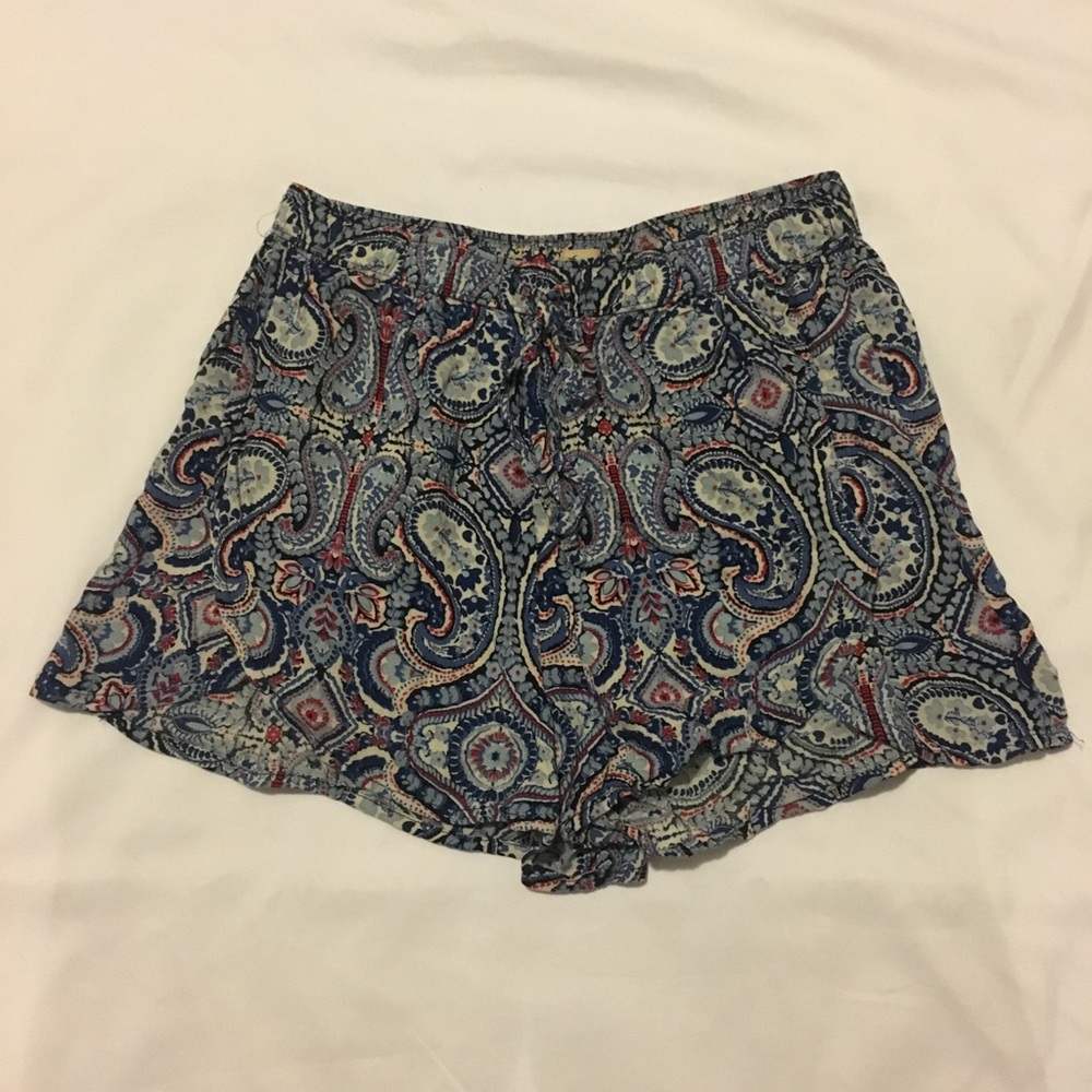 Paisley print Hollister flowy shorts